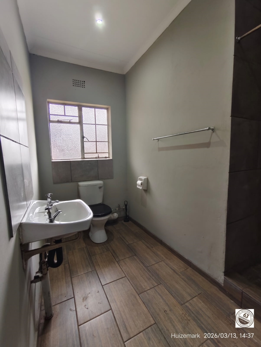 To Let 3 Bedroom Property for Rent in Roodia Free State